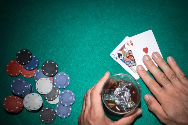 Crunching the Numbers: Understanding the Odds of Winning at Blackjack